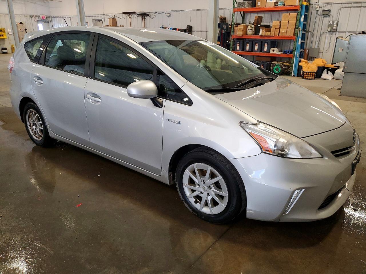 2012 Toyota Prius V Two - Фото 4