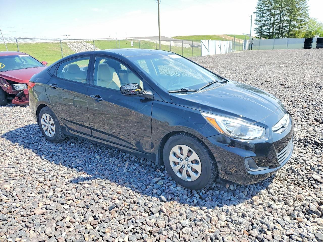 2017 Hyundai Accent Se - Фото 4