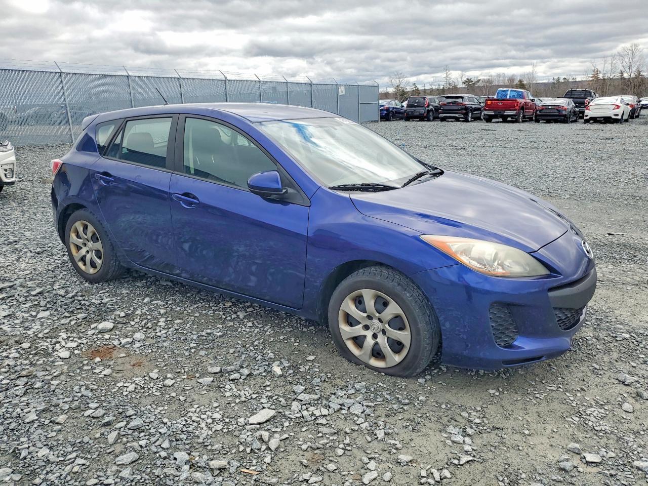 2012 Mazda 3 - Image 4