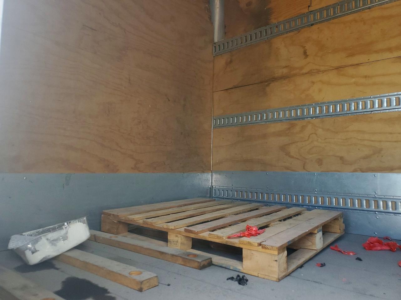 2021 Isuzu Npr Hd Delivery Truck - Фото 6