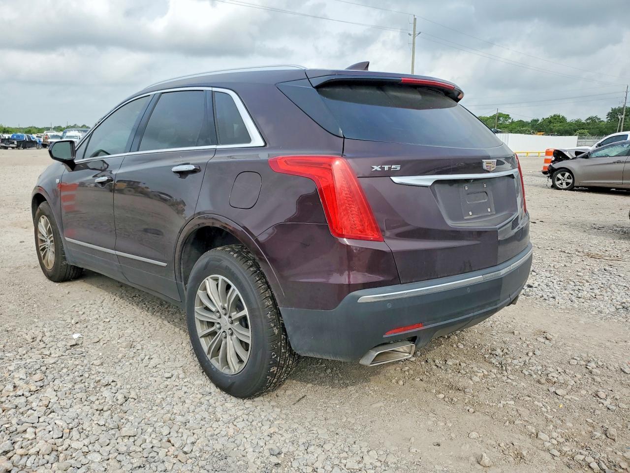 2018 Cadillac Xt5 Luxury - Фото 2