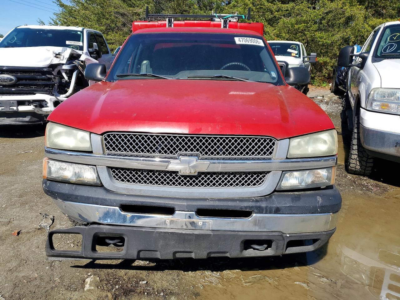 2005 Chevrolet Silverado 1500 Utility / Service Truck - Image 5