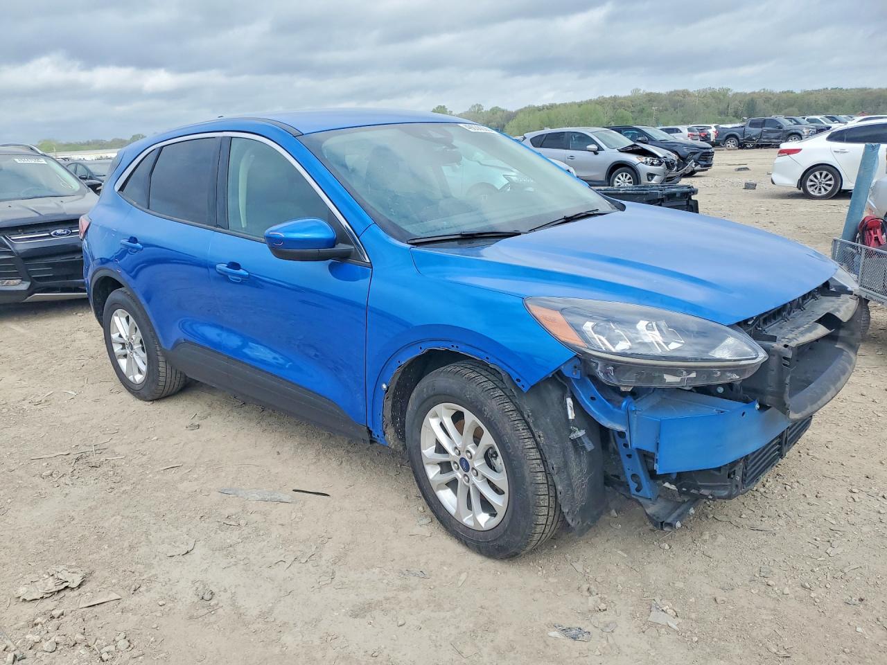 2020 Ford Escape Se - Фото 4