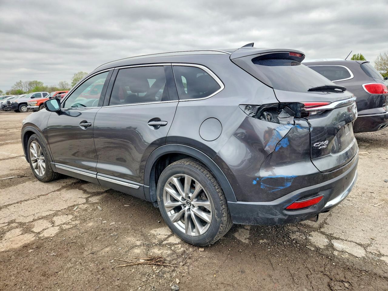 2017 Mazda Cx-9 Grand Touring - Image 2