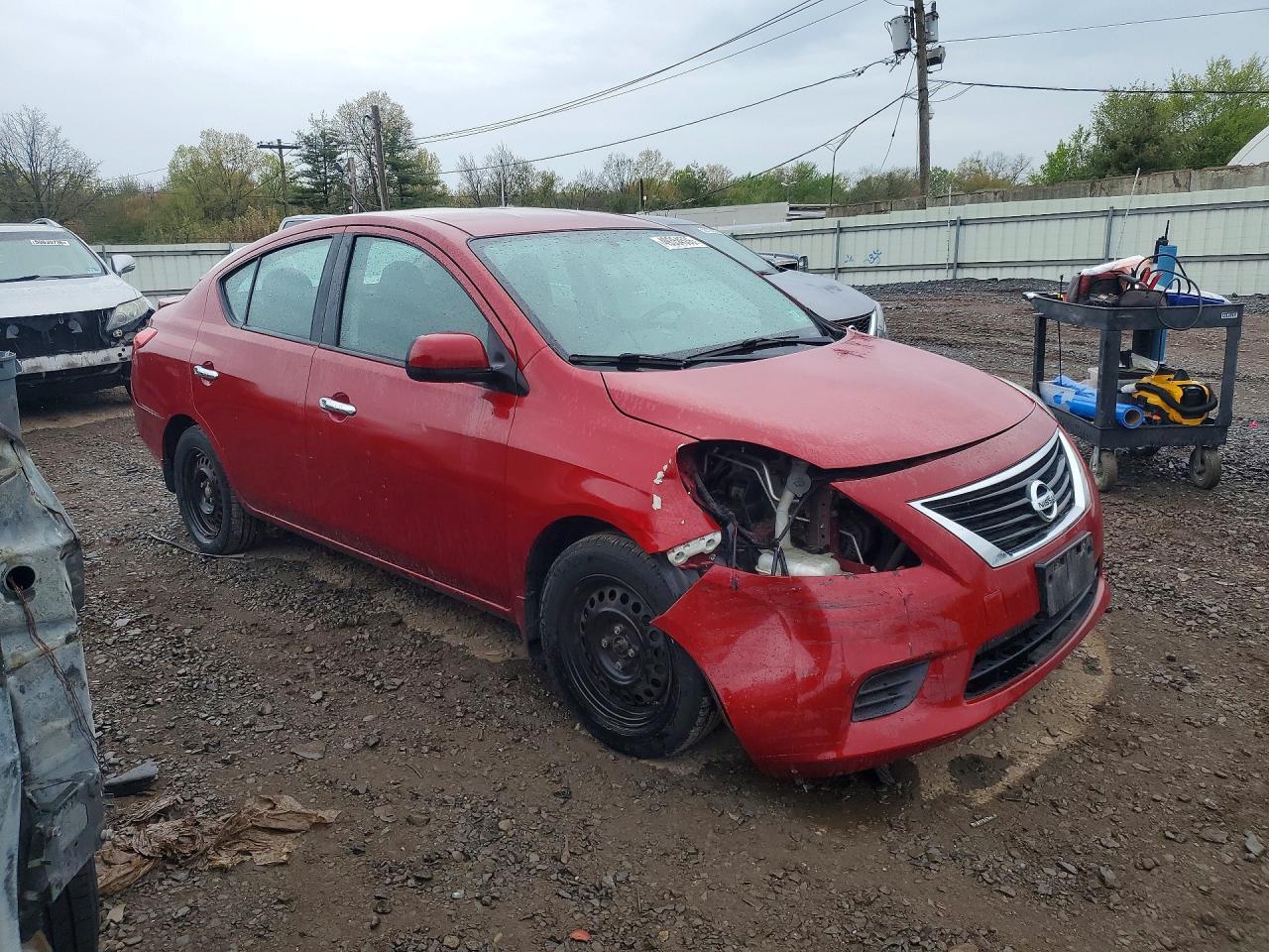 2013 Nissan Versa 1.6 S - Image 4