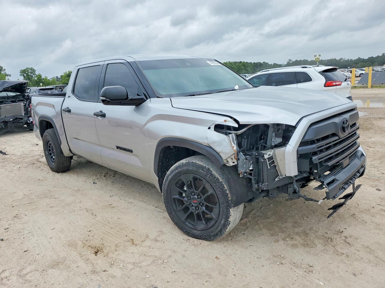 2023 Toyota Tundra Crewmax Sr - Фото 4