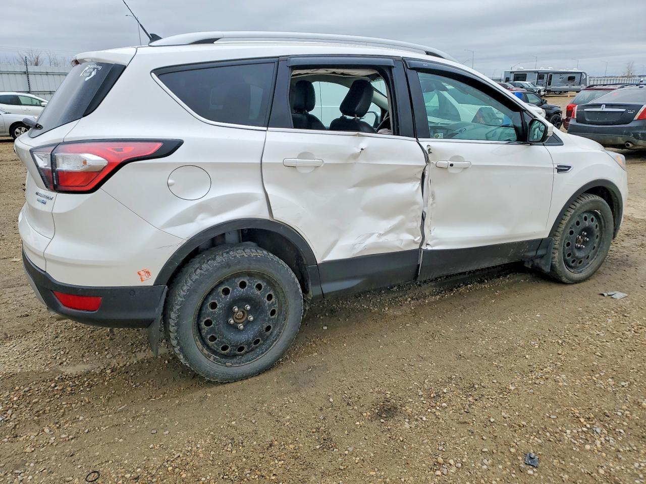 2018 Ford Escape Titanium - Фото 3