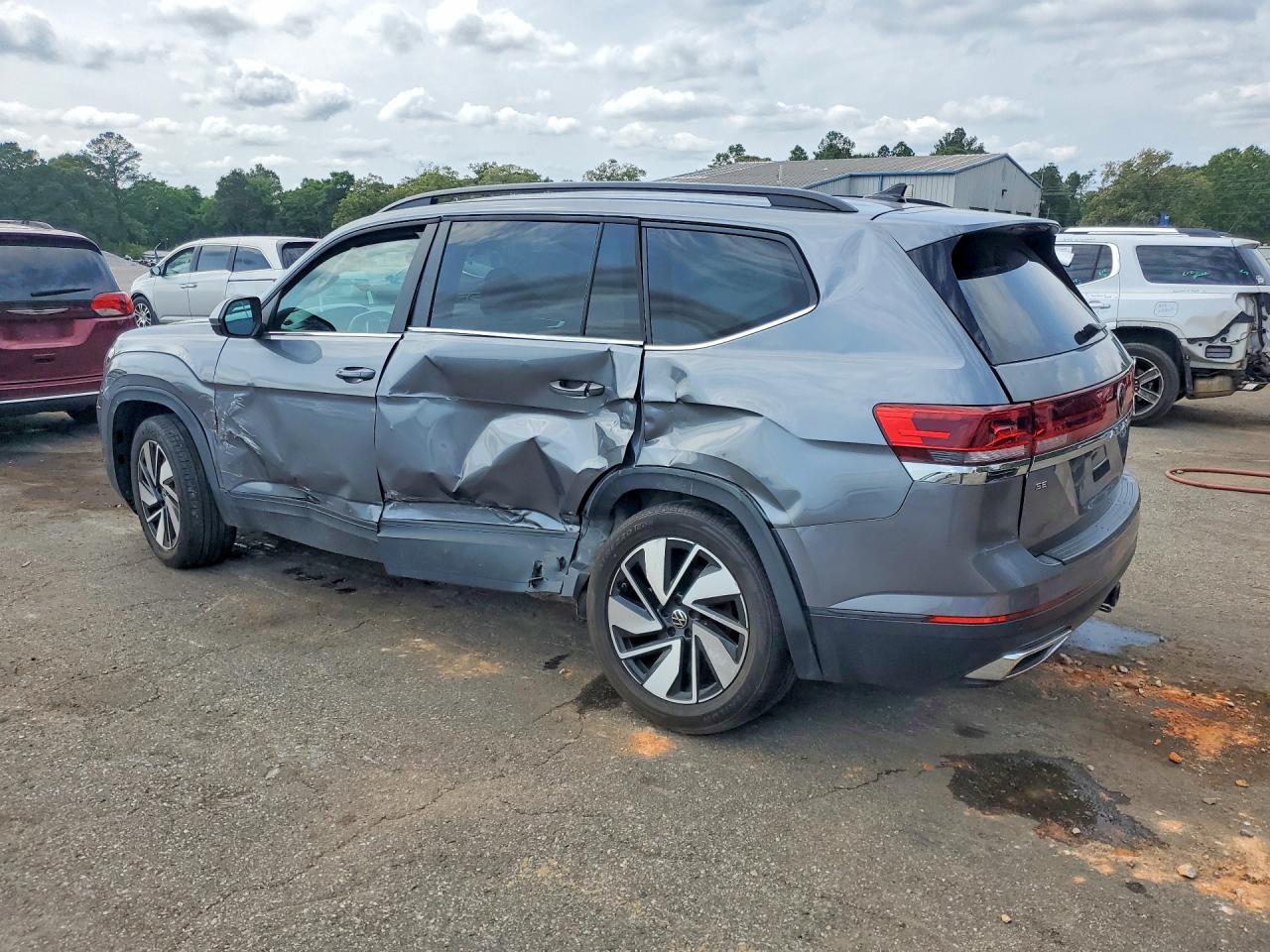 2024 Volkswagen Atlas Se - Фото 2