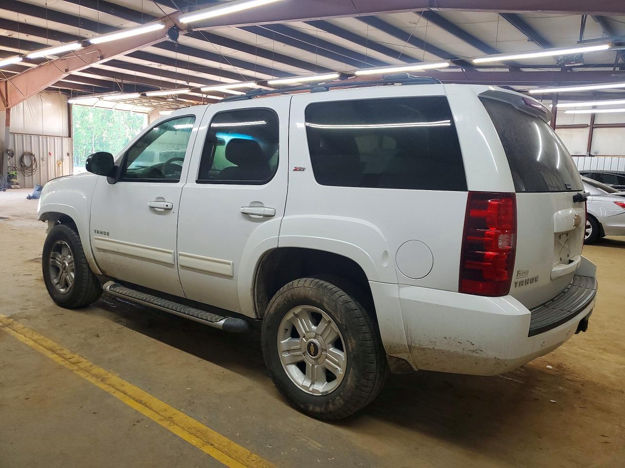 2013 Chevrolet Tahoe C1500 Lt - Фото 2