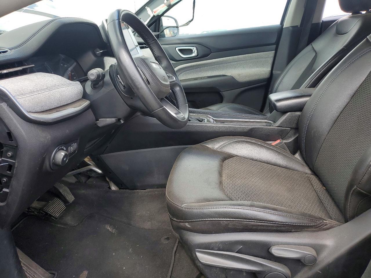 2022 Jeep Compass Latitude - Image 7