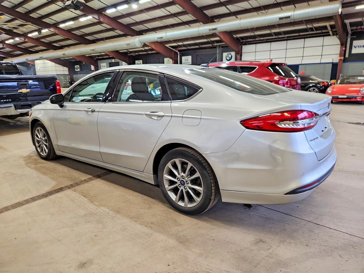 2017 Ford Fusion Se - Фото 2