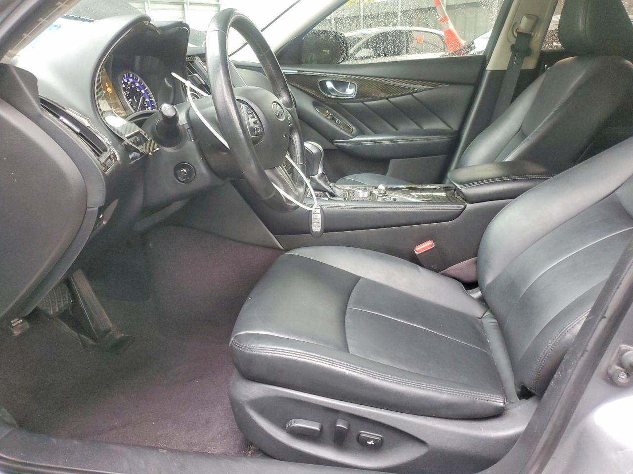 2016 Infiniti Q50 Premium - Image 7