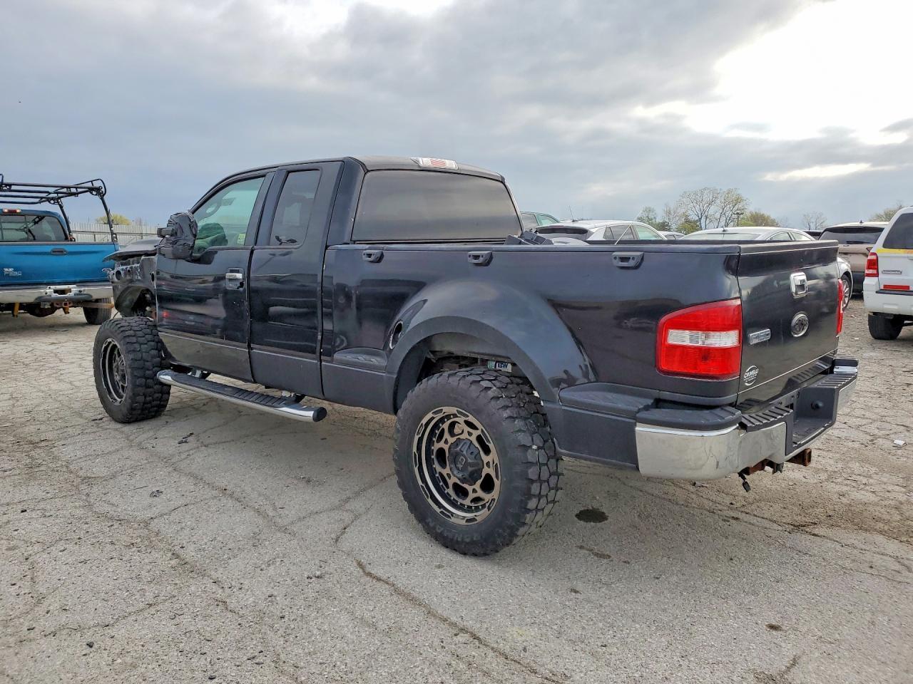 2006 Ford F150 - Image 2