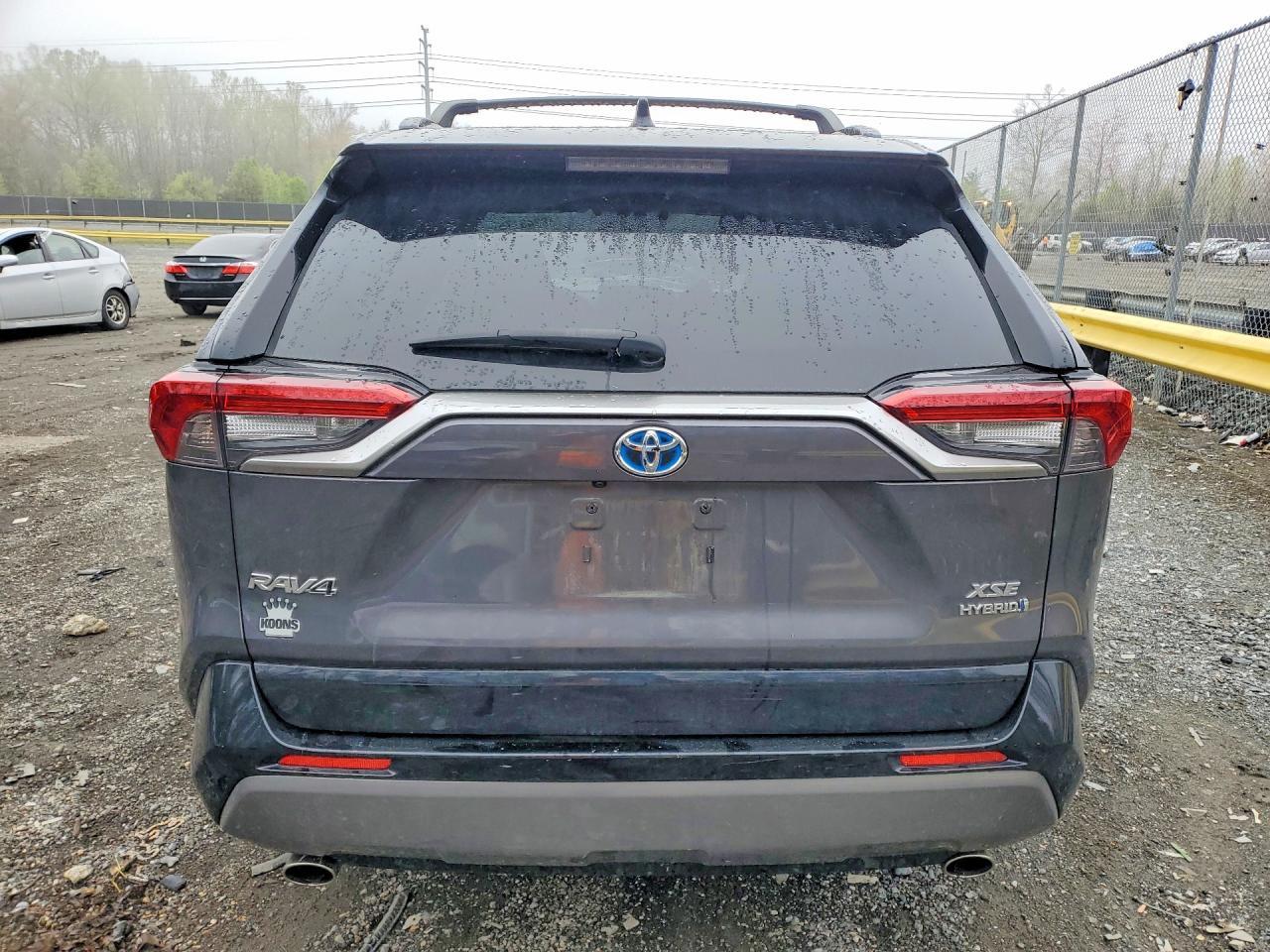 2019 Toyota Rav4 Hybrid Xse - Image 6
