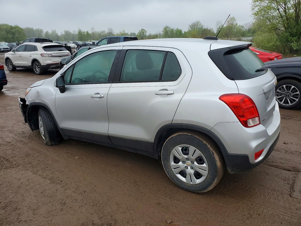 2017 Chevrolet Trax Ls - Фото 2