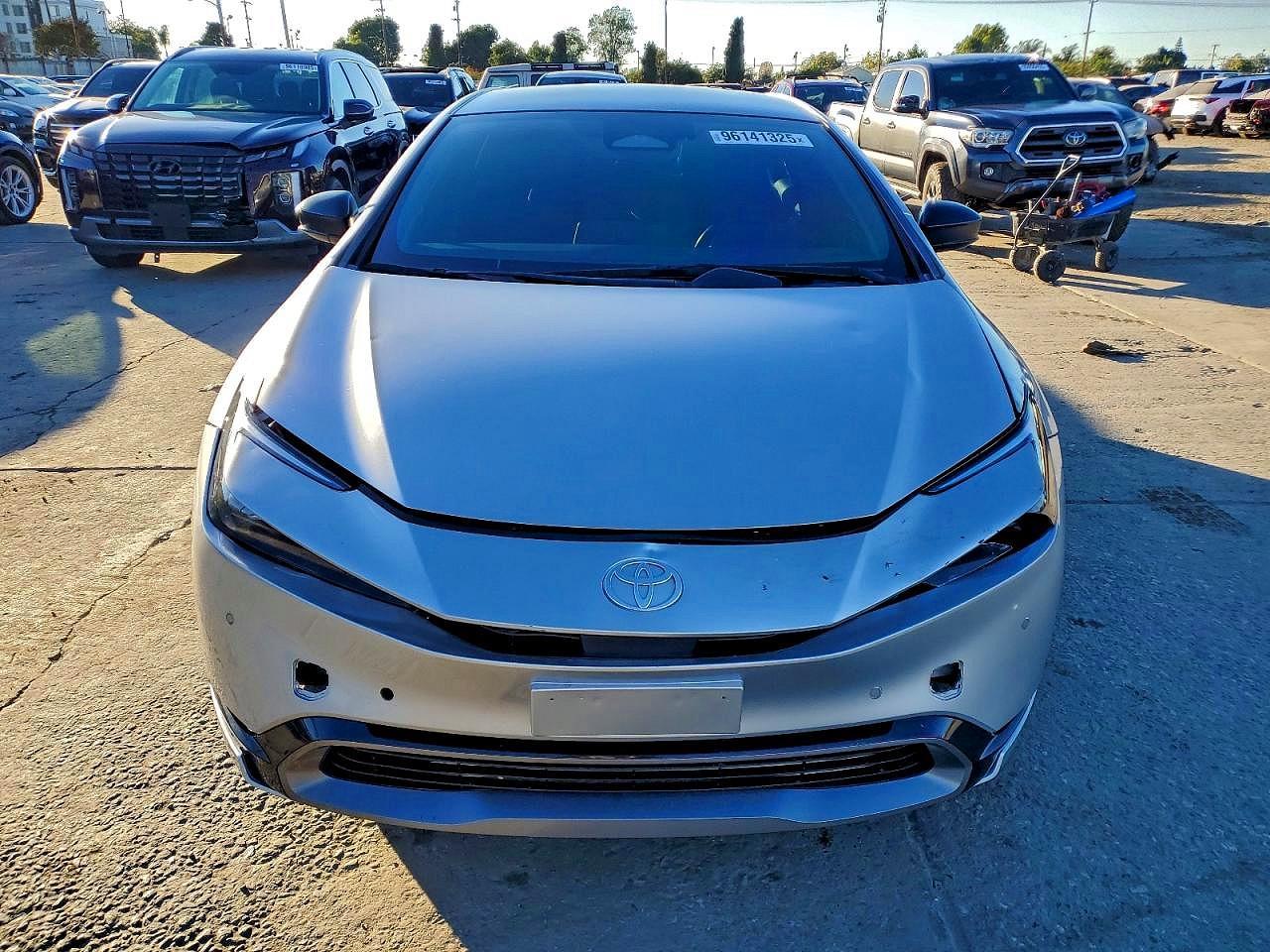 2023 Toyota Prius Xle - Фото 5