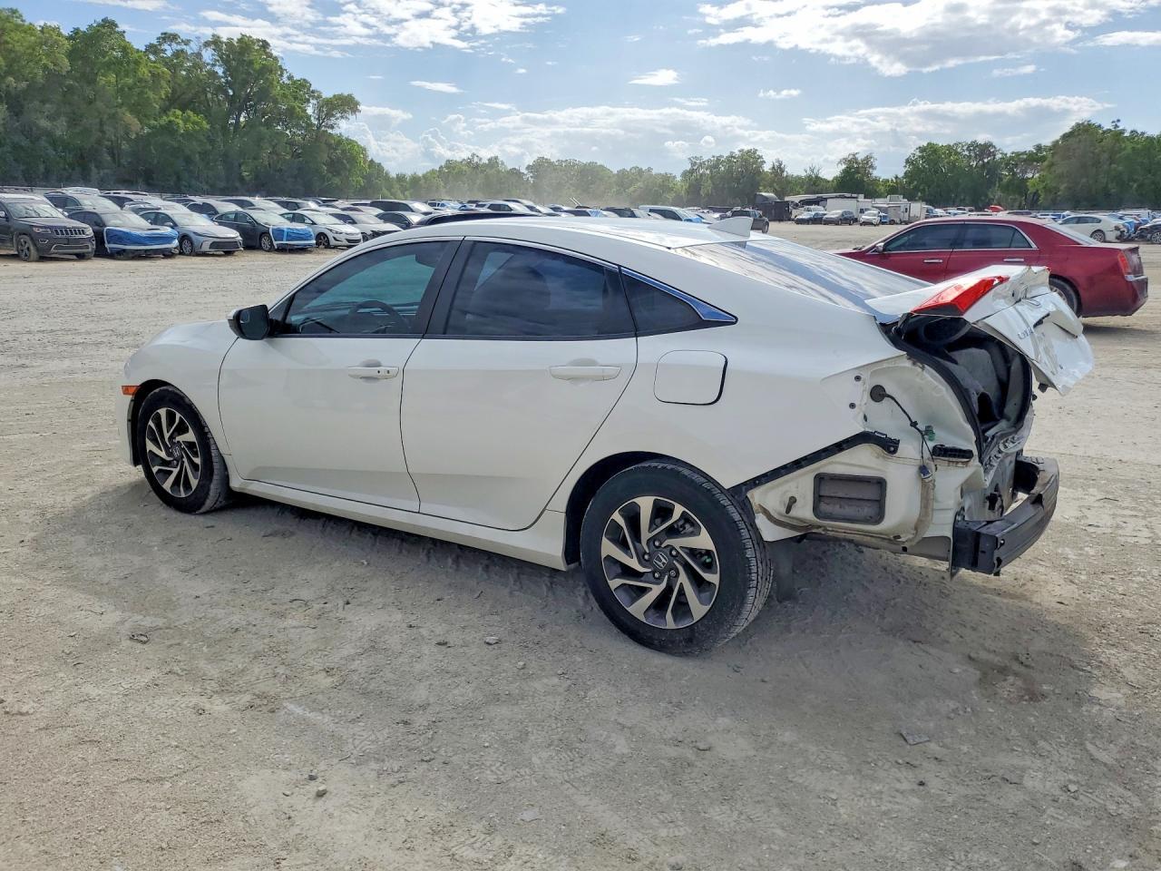 2018 Honda Civic Ex - Image 2