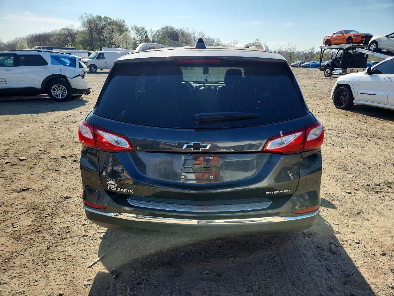 2019 Chevrolet Equinox Premier - Image 6