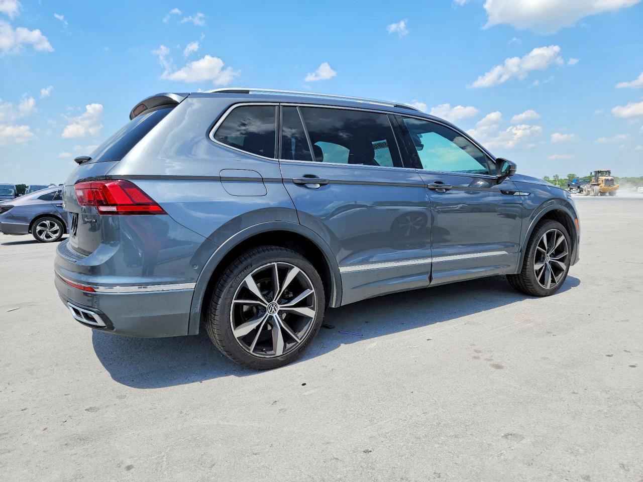 2022 Volkswagen Tiguan Sel R-Line - Фото 3