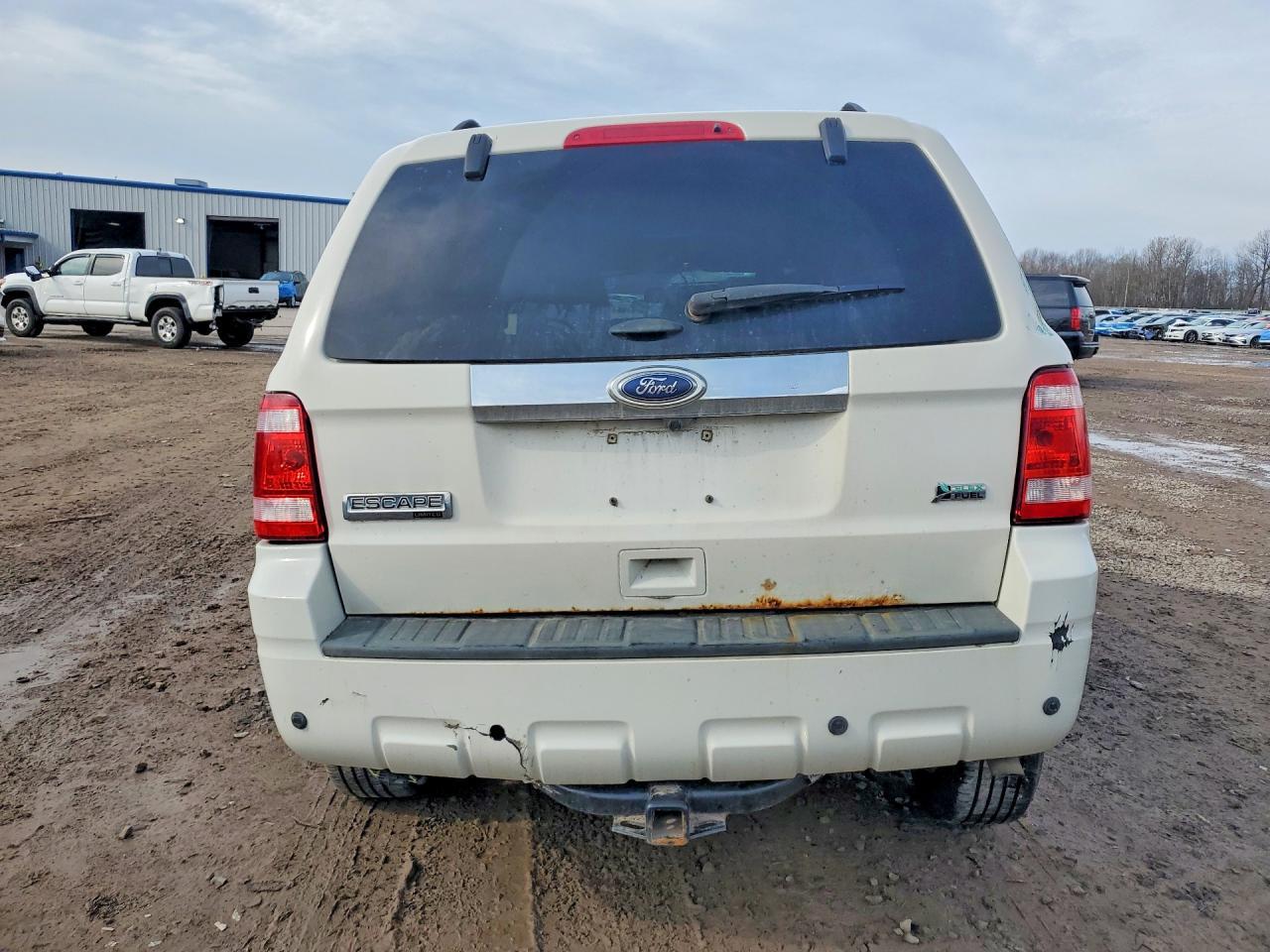 2011 Ford Escape Limited - Image 6