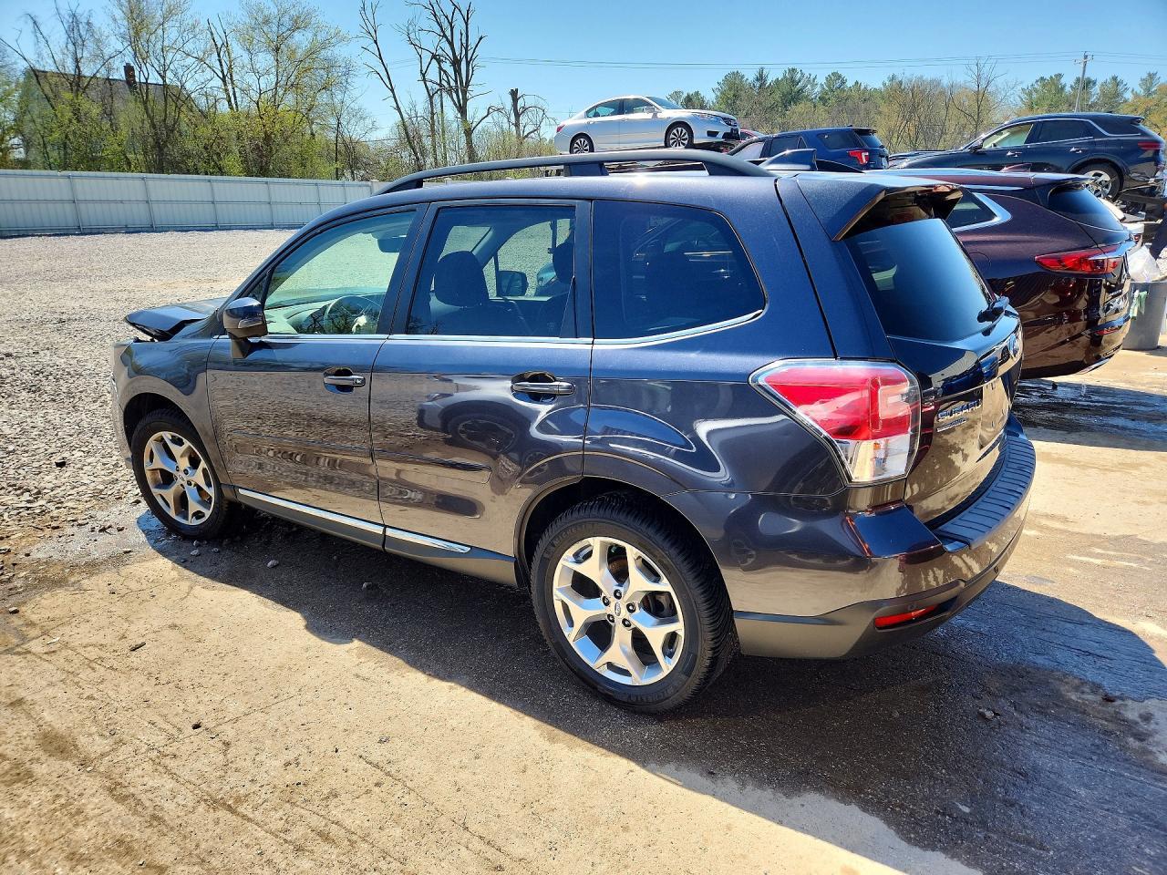 2017 Subaru Forester 2.5I Touring - Фото 2
