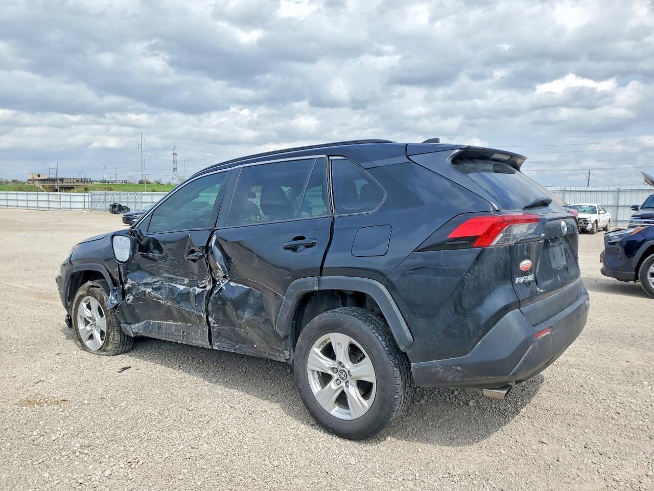 2019 Toyota Rav4 Xle - Фото 2