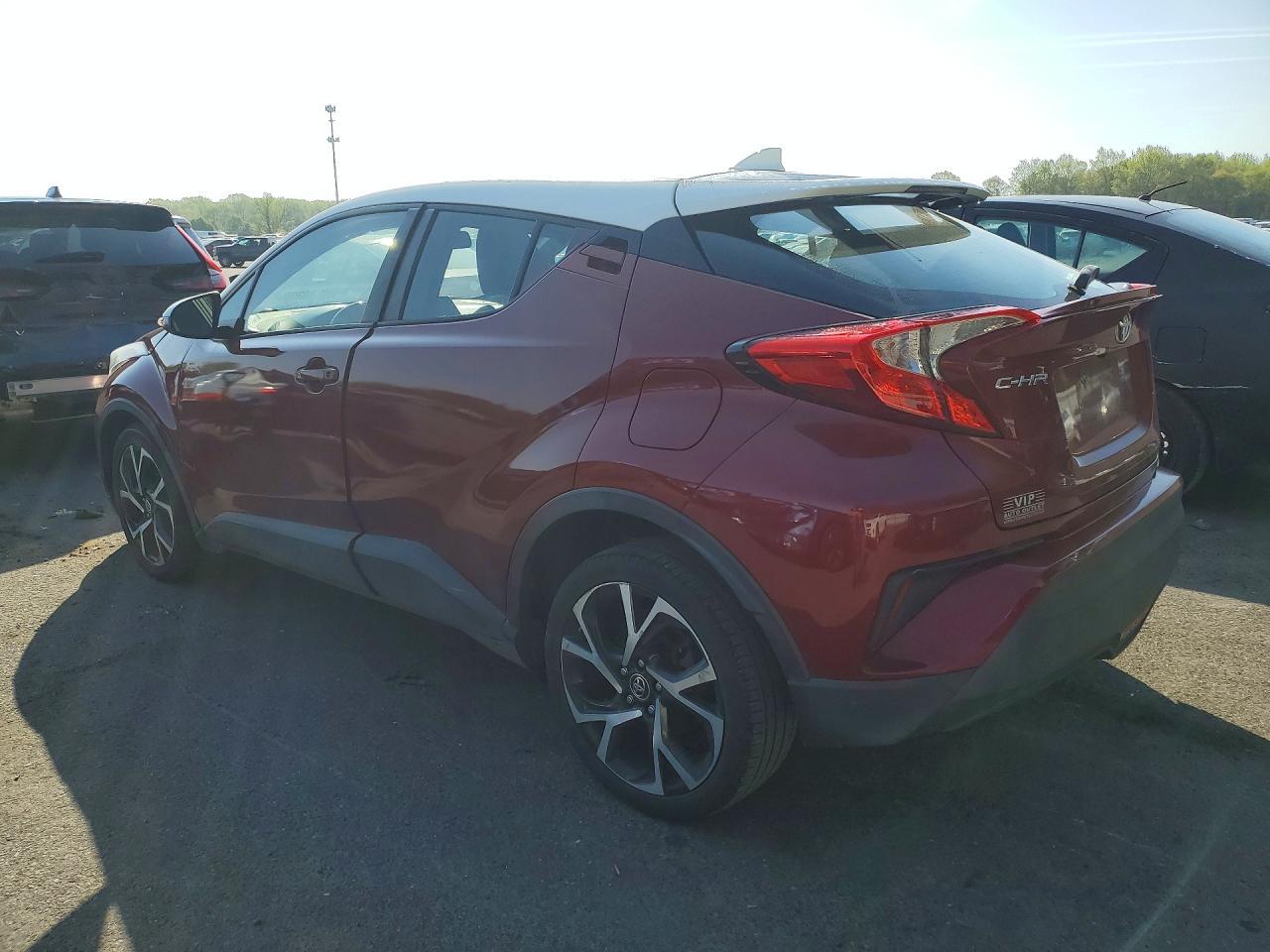 2018 Toyota C-Hr Xle Premium - Фото 2