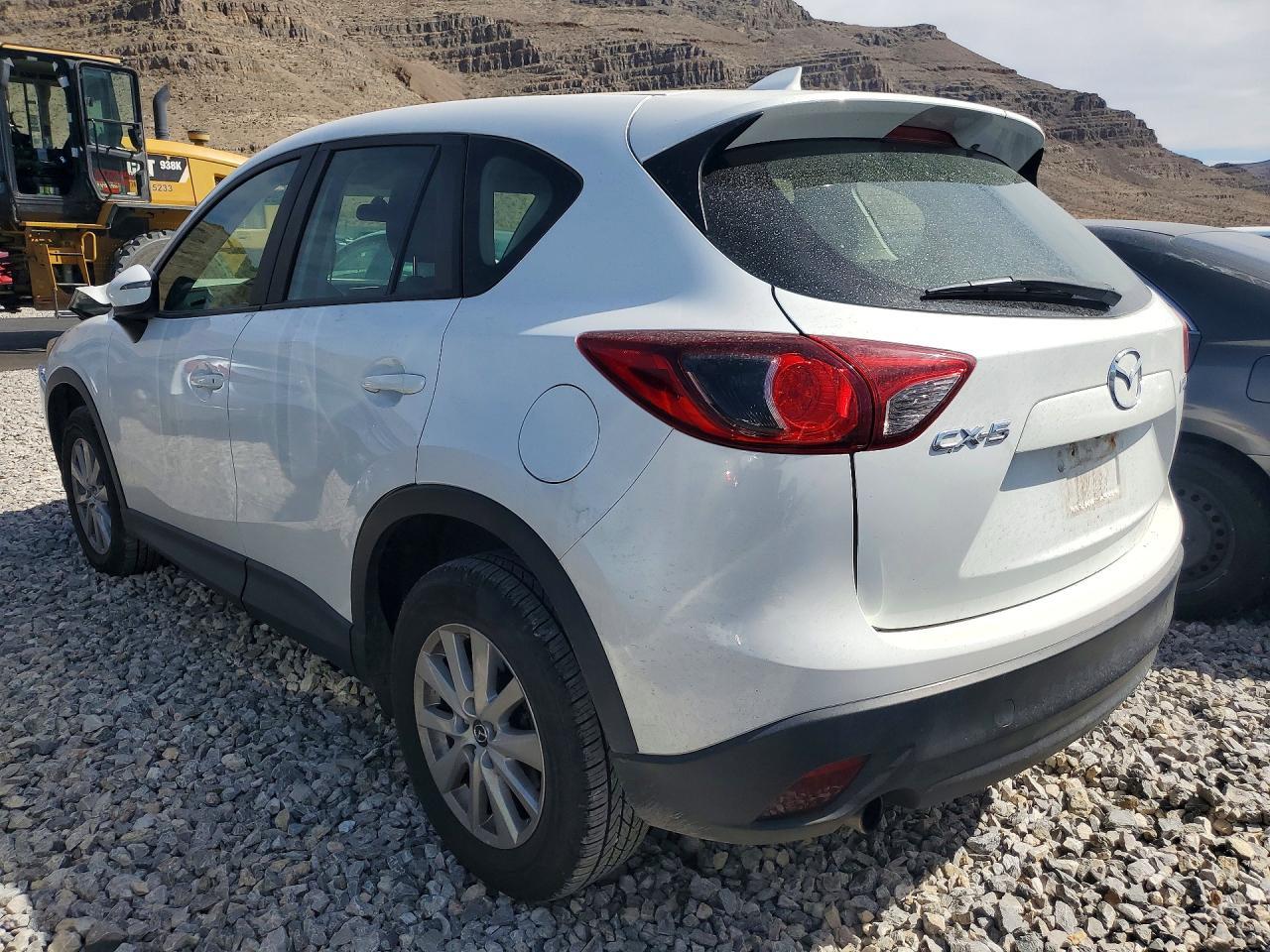 2016 Mazda Cx-5 Sport - Image 2