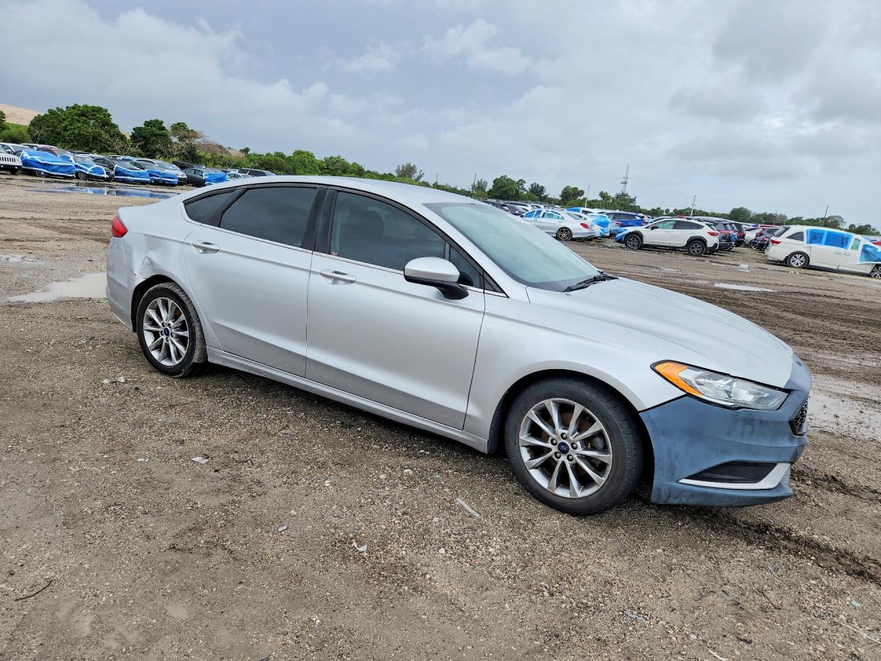 2017 Ford Fusion Se - Image 4