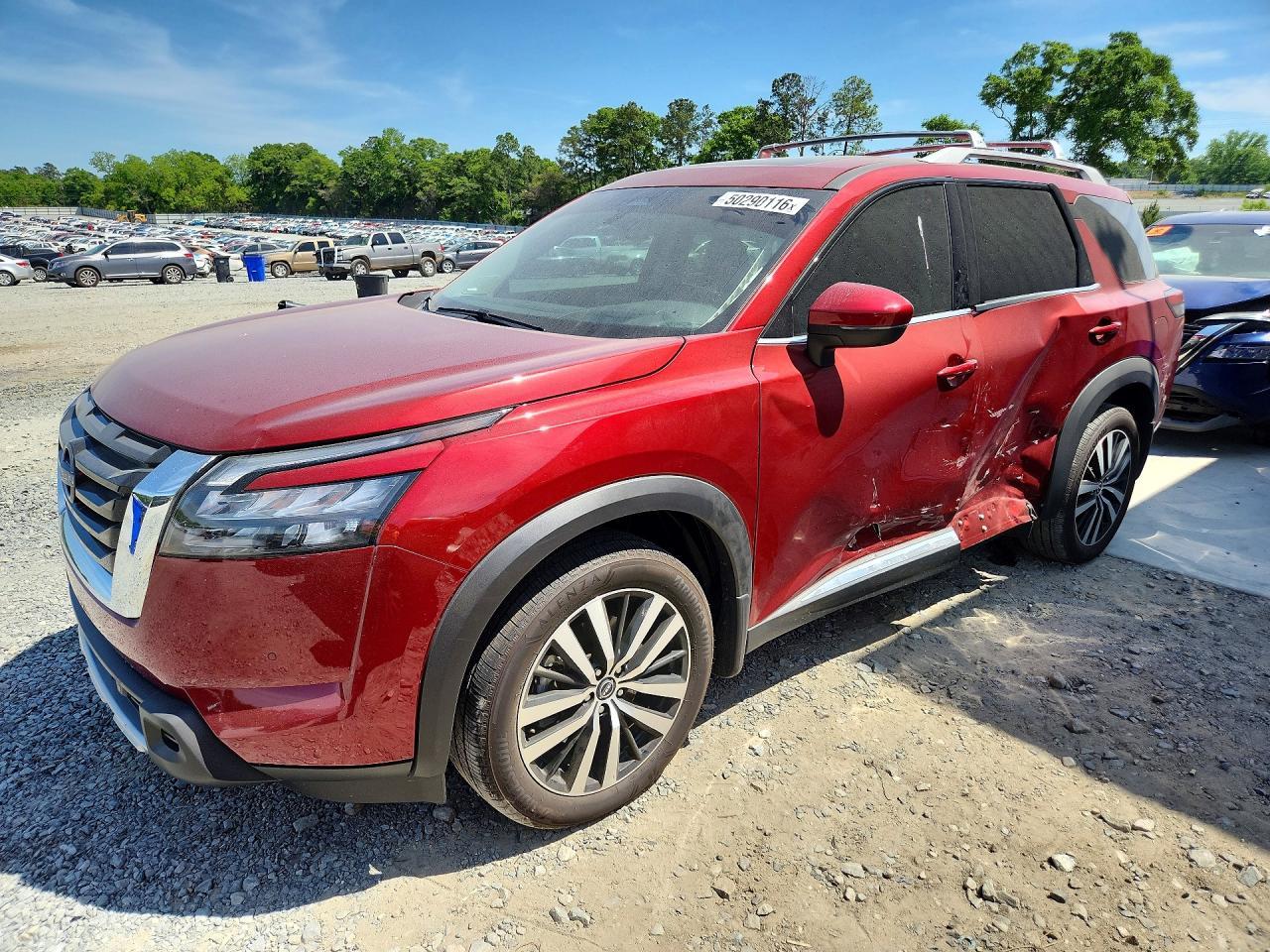 2025 Nissan Pathfinder Platinum