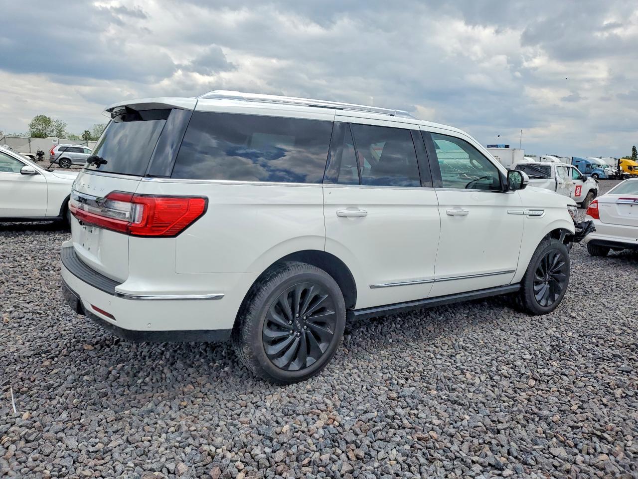 2021 Lincoln Navigator Reserve - Фото 3