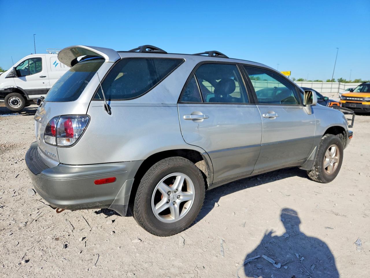 2002 Lexus Rx 300 - Image 3