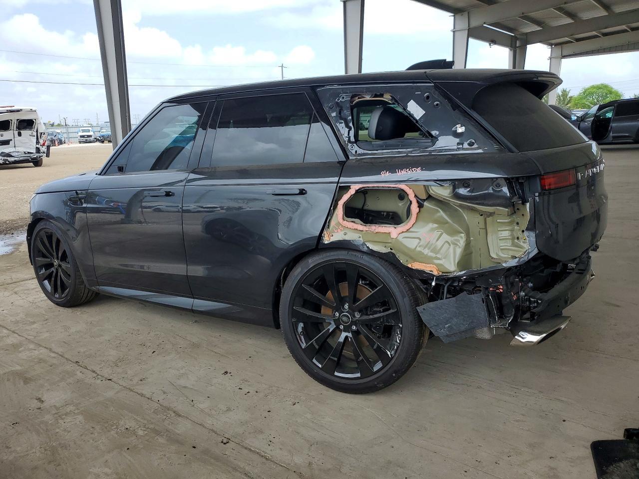2025 Land Rover Range Rover Sport Dynamic Se - Image 2