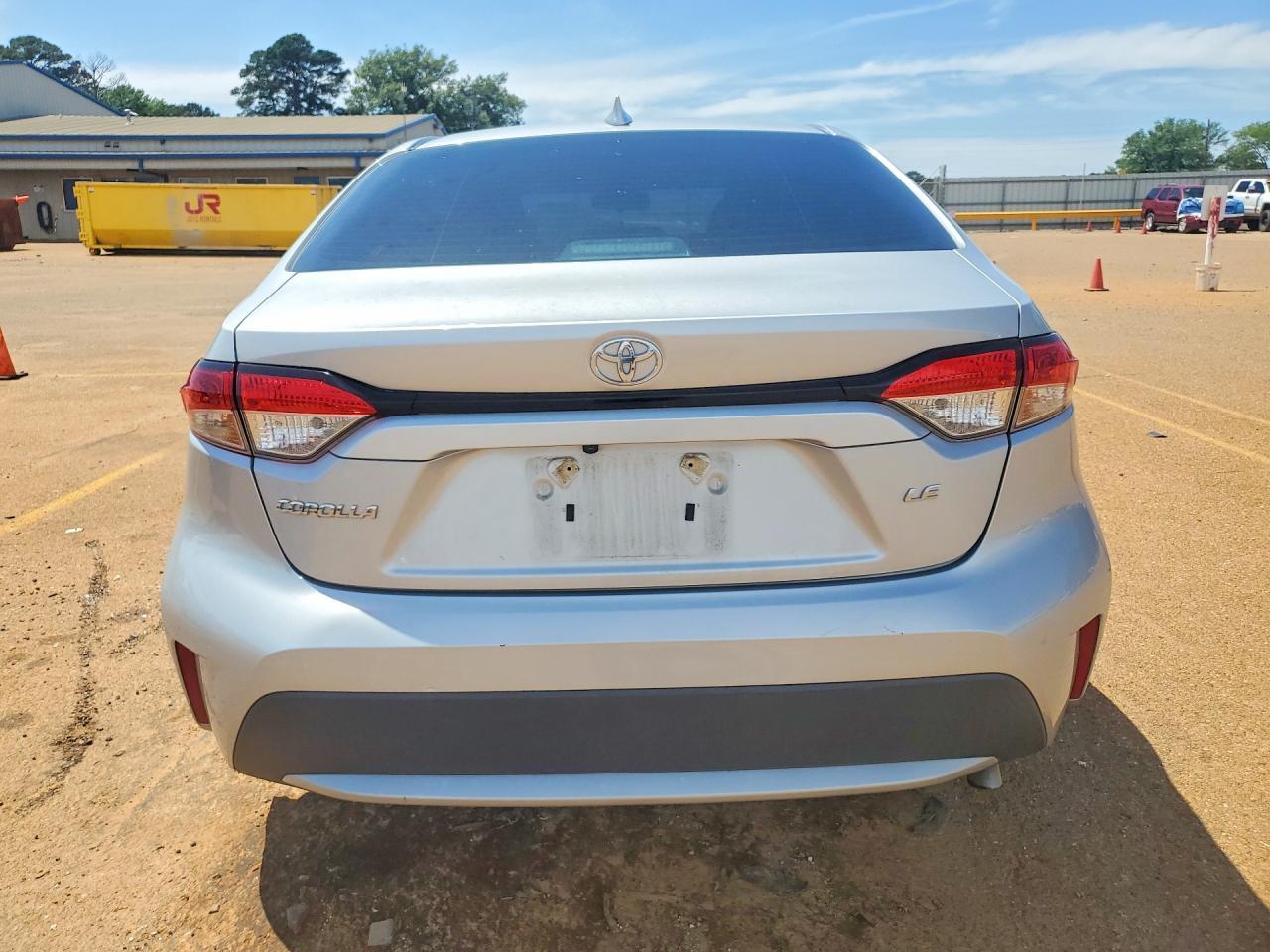 2021 Toyota Corolla Le - Image 6