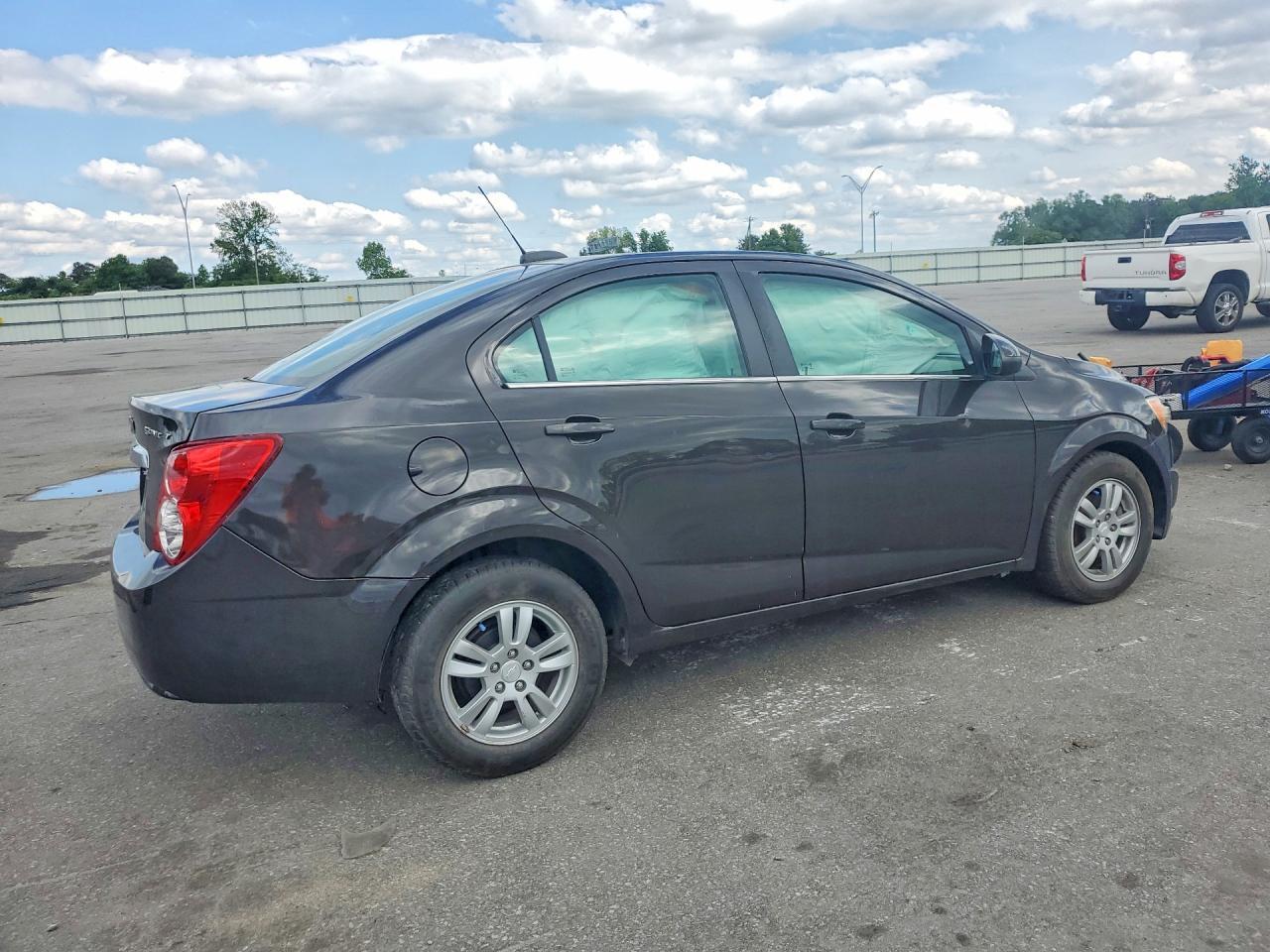 2015 Chevrolet Sonic Lt - Фото 3