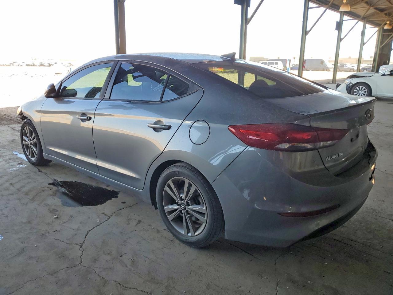 2018 Hyundai Elantra Sel - Фото 2