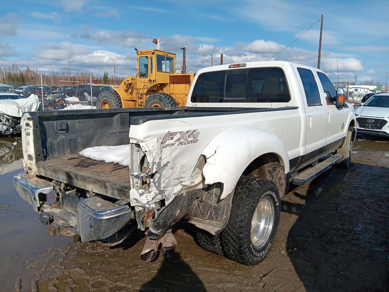 2015 Ford F350 Super Duty - Фото 3