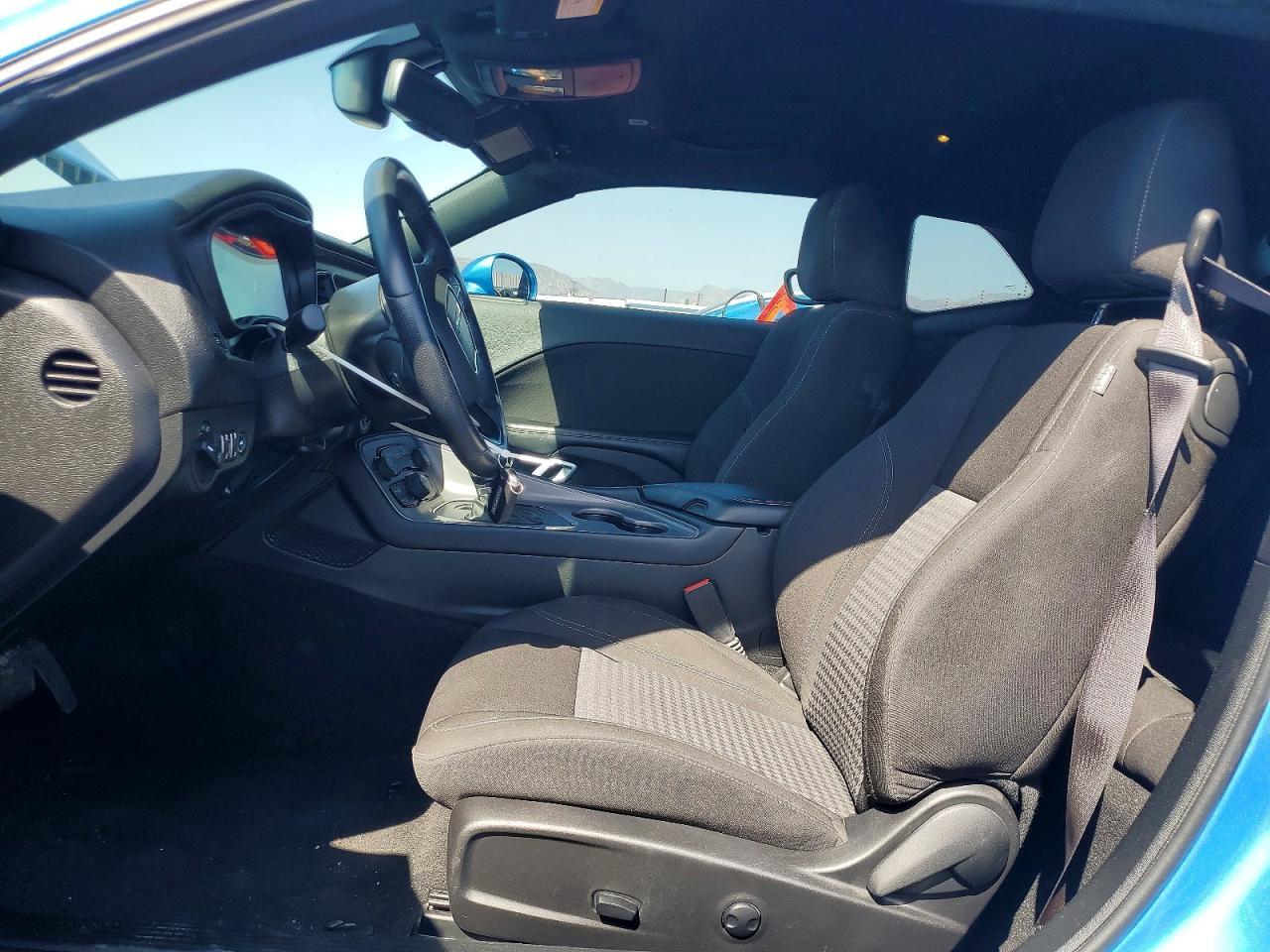 2023 Dodge Challenger Sxt - Image 7
