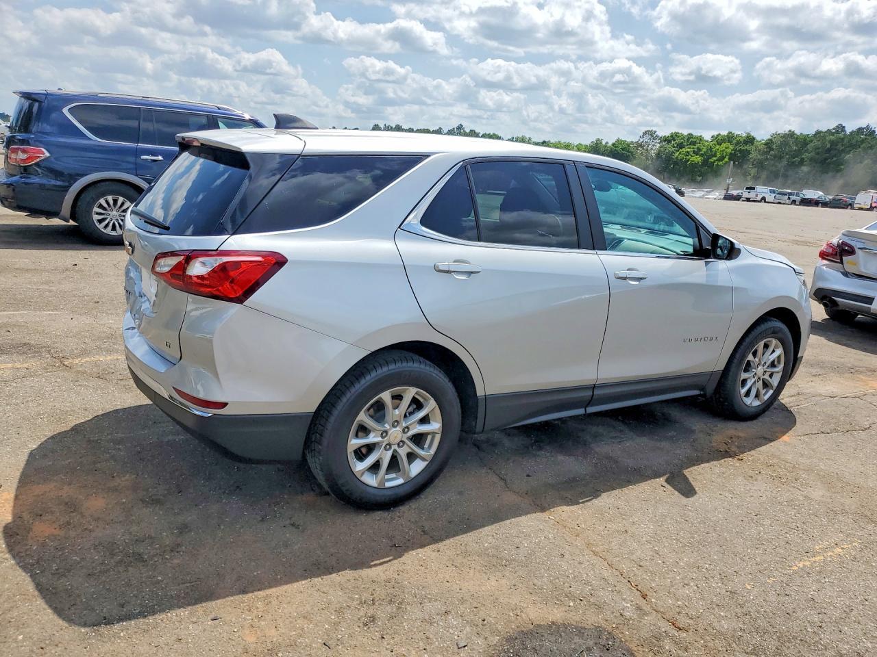 2021 Chevrolet Equinox Lt - Фото 3