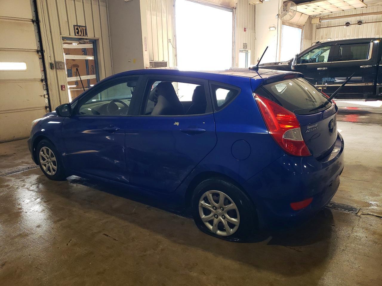 2012 Hyundai Accent Gs - Фото 2