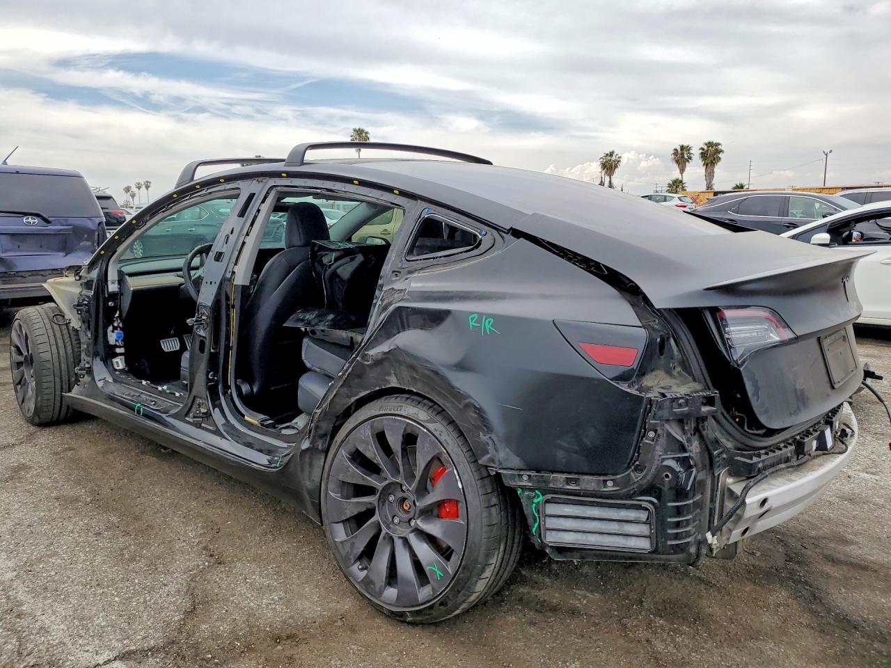 2021 Tesla Model 3 - Фото 2