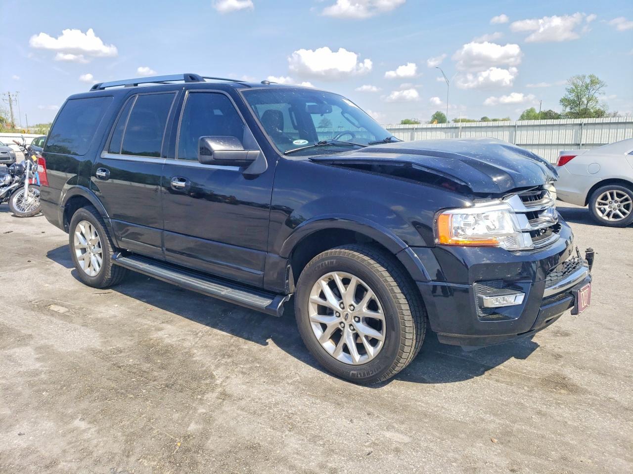 2017 Ford Expedition Limited - Image 4