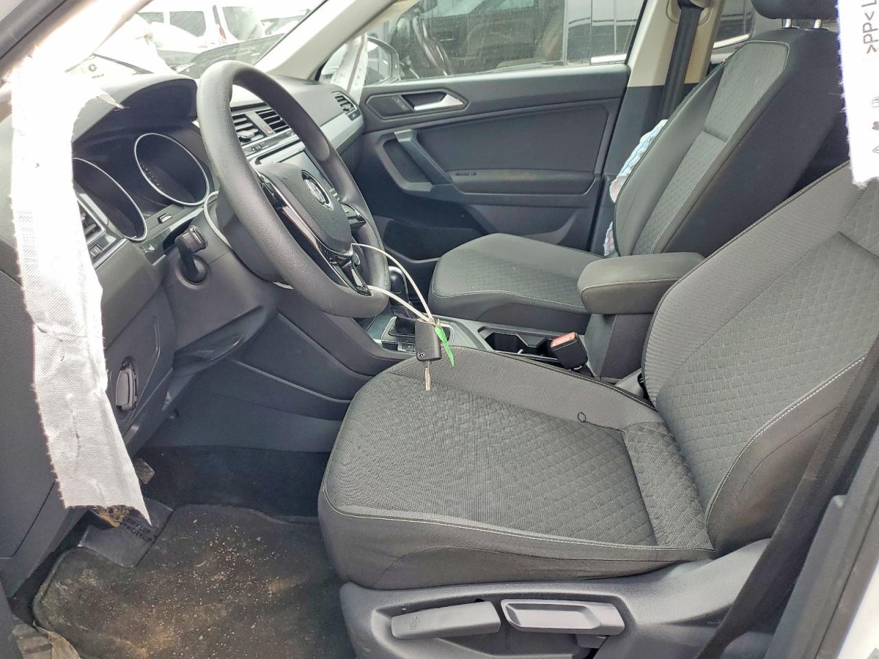 2021 Volkswagen Tiguan S - Фото 7