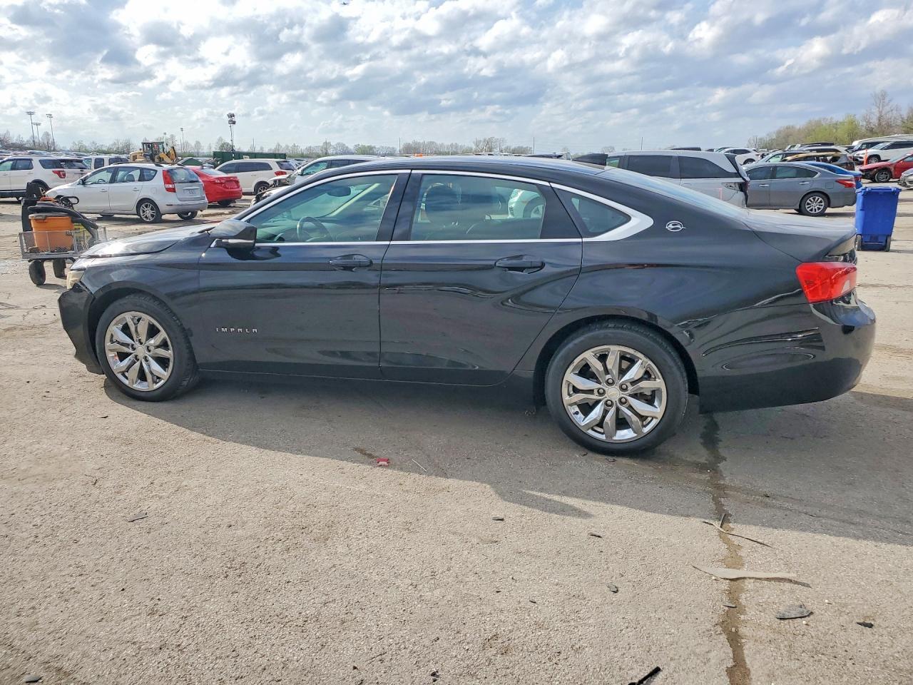 2017 Chevrolet Impala Lt - Image 2