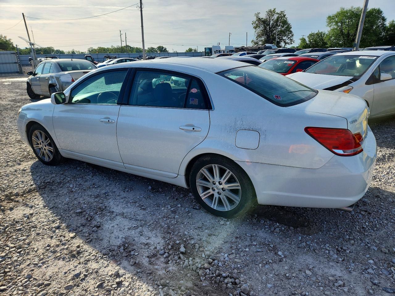2006 Toyota Avalon Limited - Фото 2