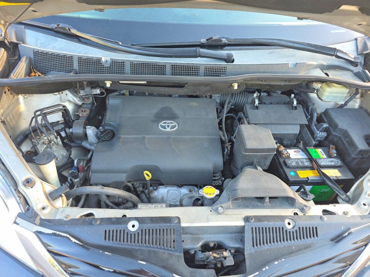 2015 Toyota Sienna Le - Фото 7
