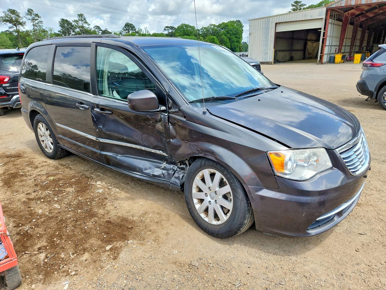2016 Chrysler Town & Country Touring - Фото 4