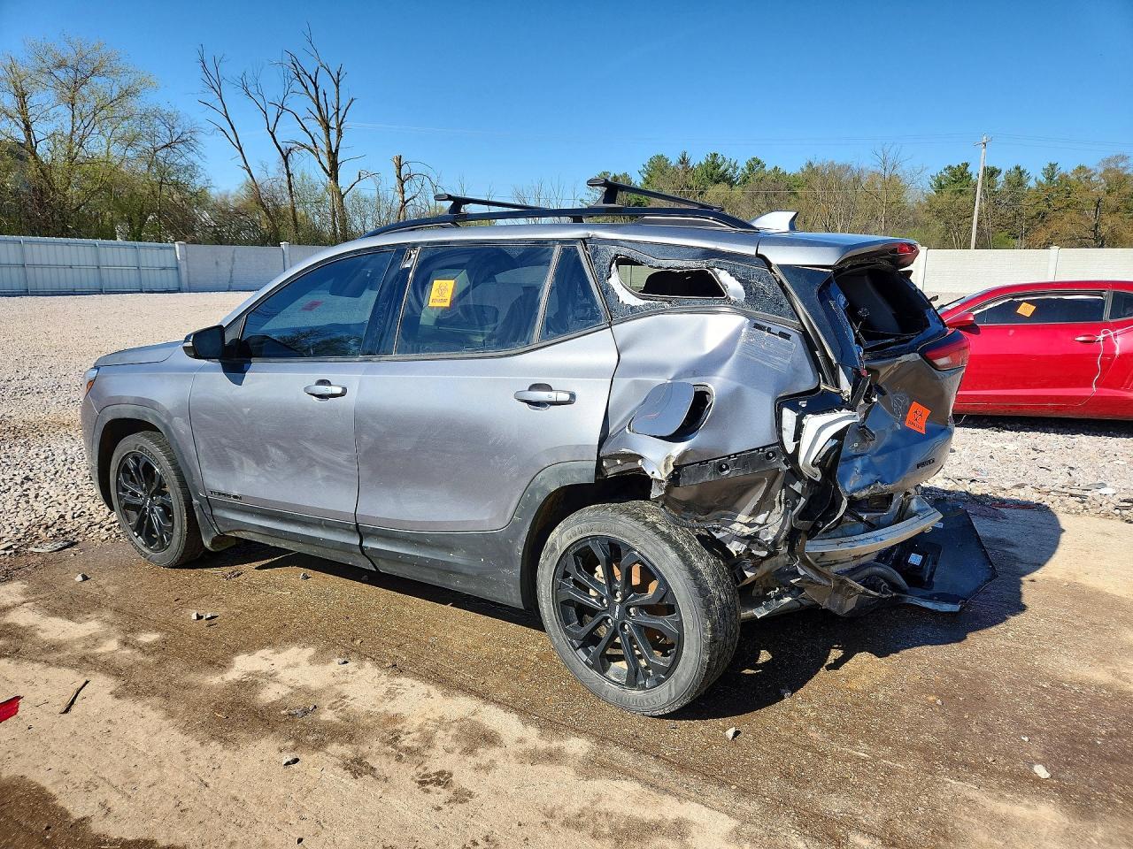2021 GMC Terrain Sle - Image 2