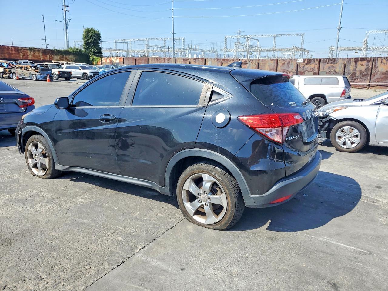 2017 Honda Hr-V Lx - Image 2