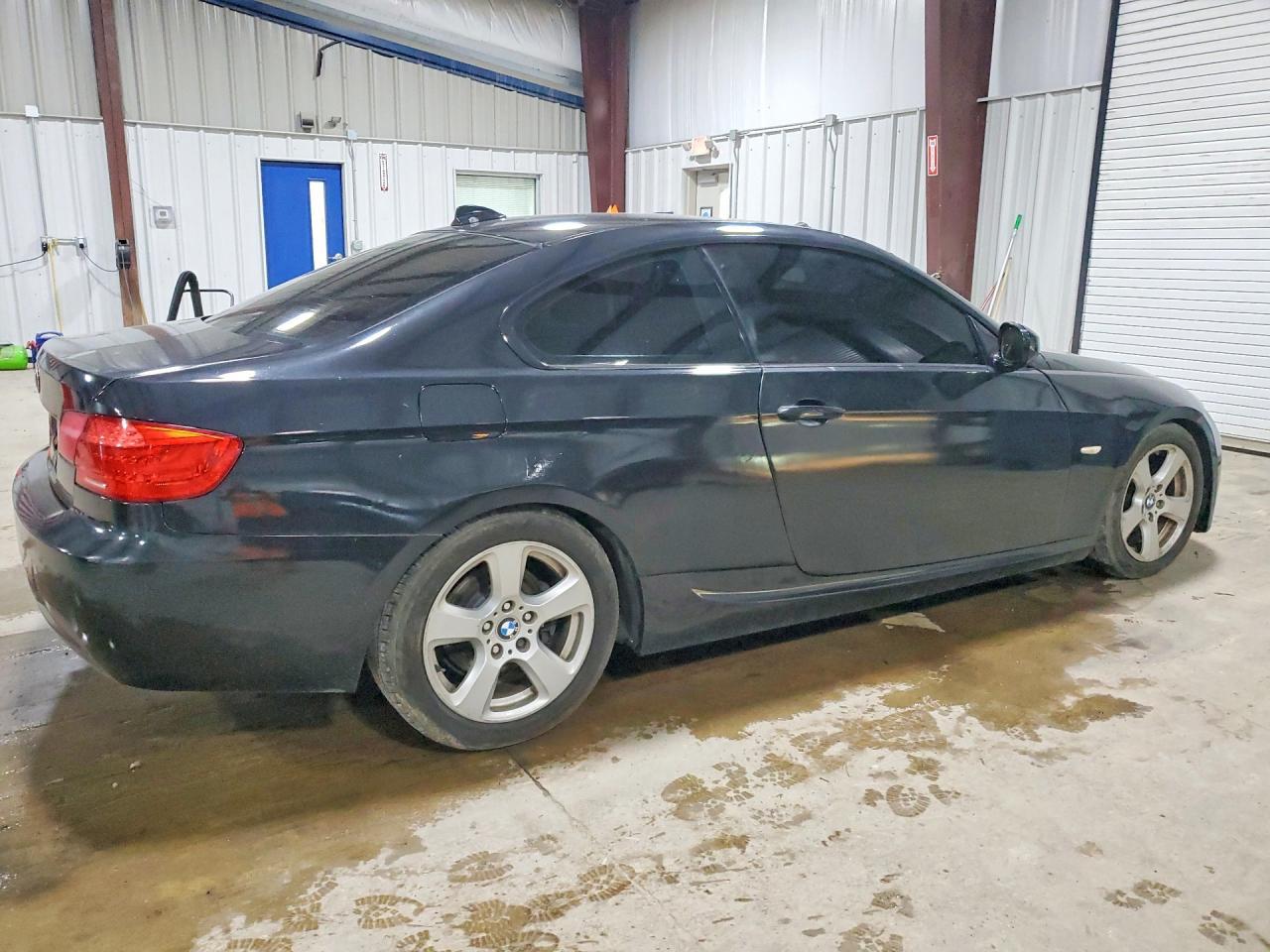 2011 BMW 328 I - Image 3